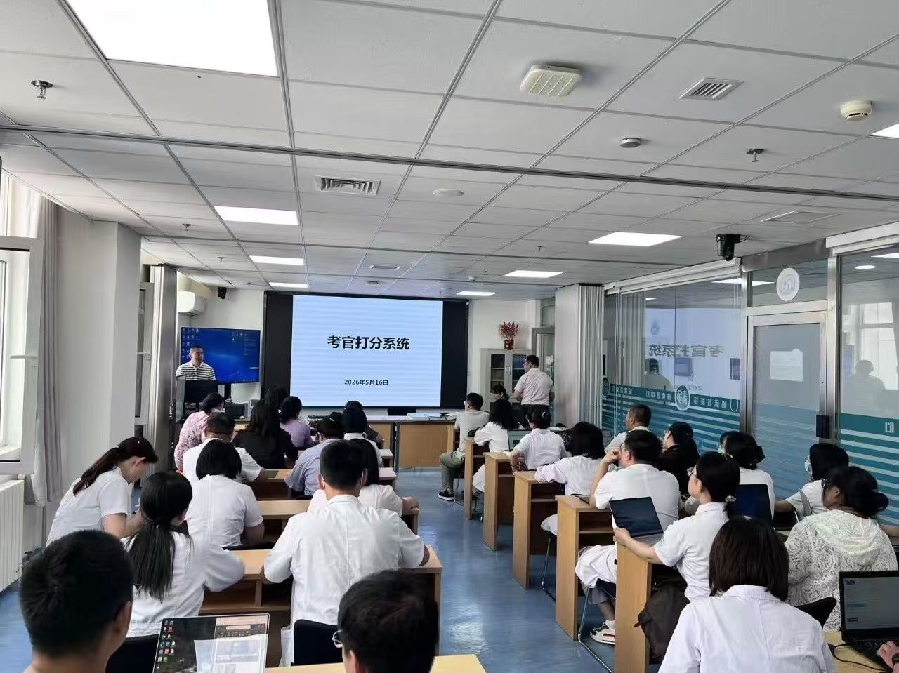 巴彦淖尔市医院圆满完成2026年住院医师规范化培训结业考核工作